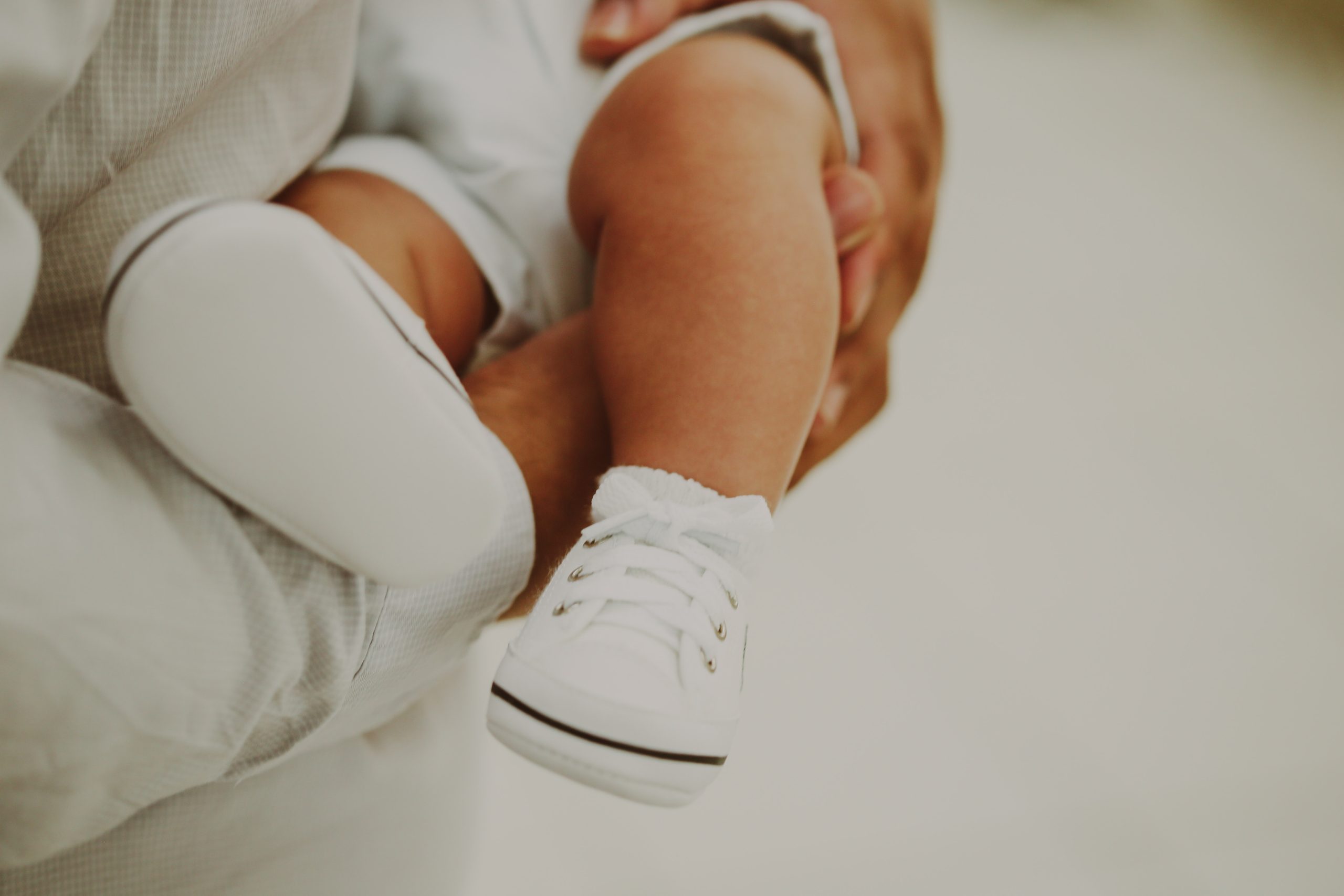 Kid’s Shoe Size Chart: How To Measure My Kid’s Feet At Home